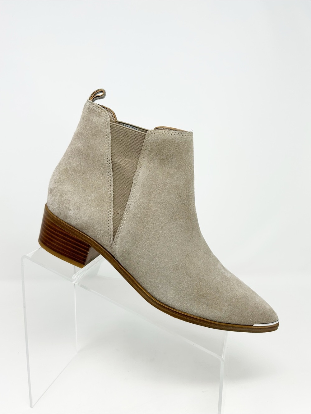 Marc Fisher LTD Yale Chelsea Ankle Boots Womens Gray Pointed Toe Metal Size 8.5
